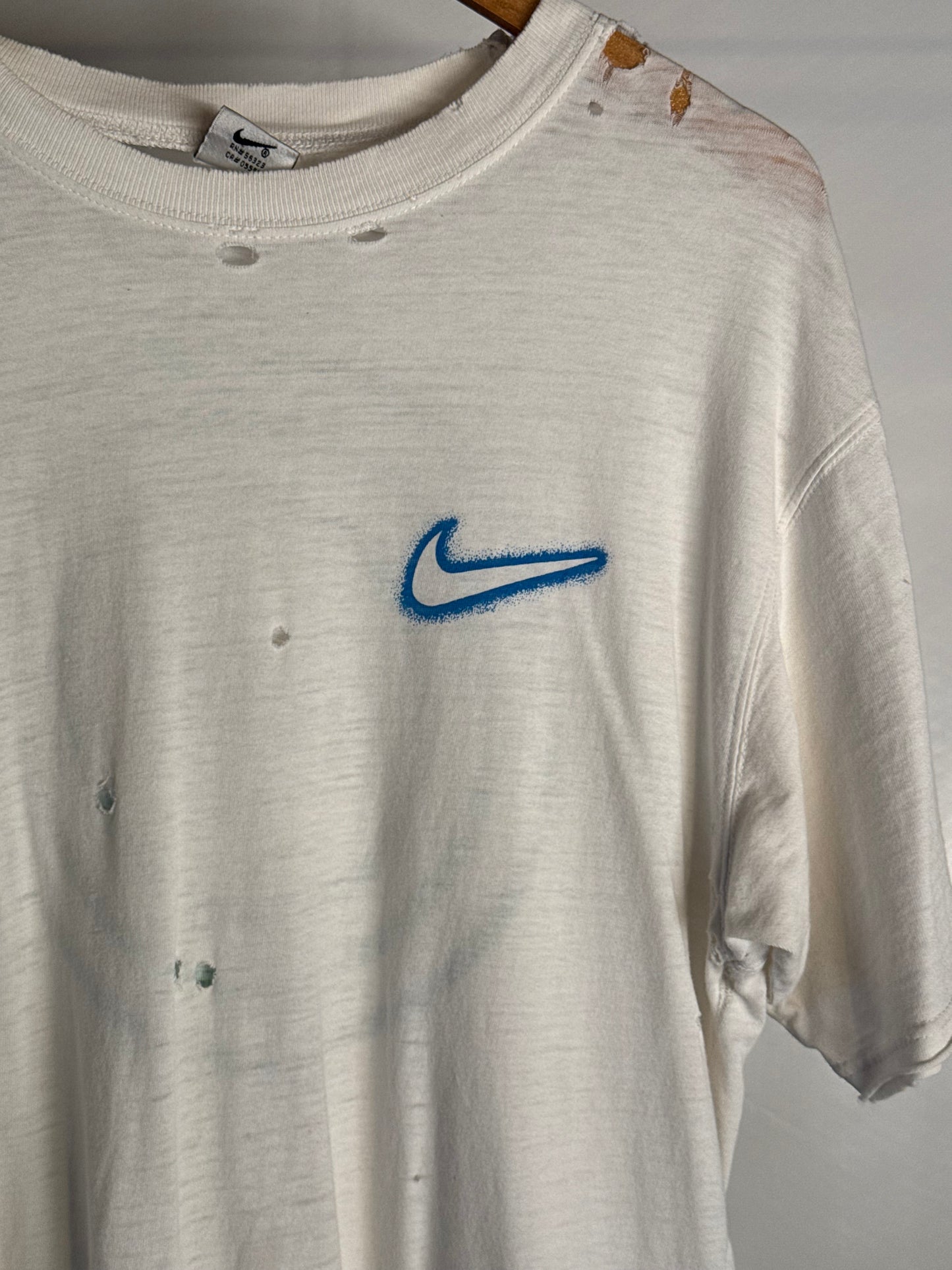 90s Thrashed Nike Tee | L